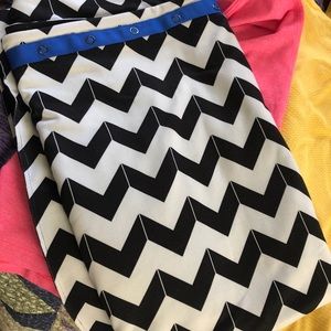 Lululemon Chevron vinyasa scarf, EUC